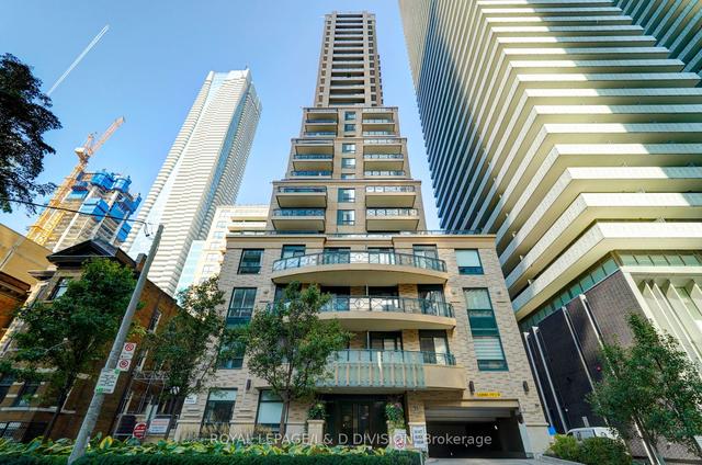3002 - 35 Hayden St, Condo with 2 bedrooms, 3 bathrooms and 1 parking in Toronto ON | Image 1