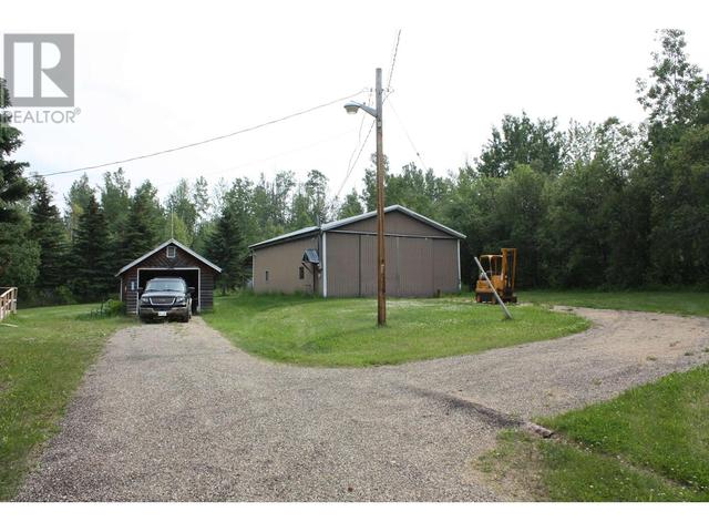 14631 Coffee Creek Subdiv, House detached with 2 bedrooms, 2 bathrooms and null parking in Peace River B BC | Image 28