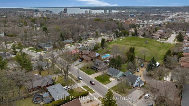 103 Letitia St, House detached with 4 bedrooms, 4 bathrooms and 6 parking in Barrie ON | Image 29