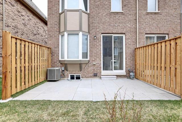 53 - 50 Edinburgh Dr, Townhouse with 3 bedrooms, 4 bathrooms and 2 parking in Brampton ON | Image 18