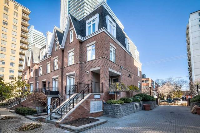 th8 - 106 Redpath Ave, Townhouse with 2 bedrooms, 2 bathrooms and 1 parking in Toronto ON | Image 1