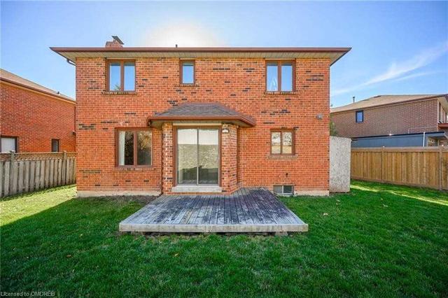 1457 Wakehurst Cres, House detached with 4 bedrooms, 3 bathrooms and 4 parking in Oakville ON | Image 32