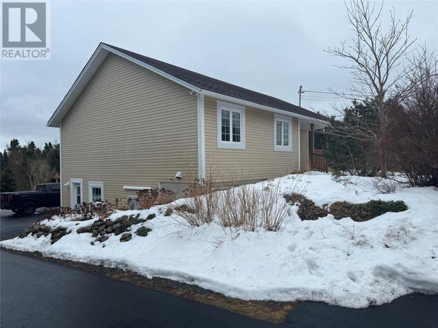 26 Ridge Road, House detached with 2 bedrooms, 2 bathrooms and null parking in Holyrood NL | Image 3