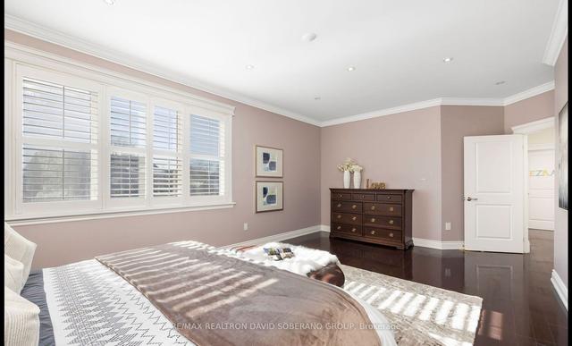 61 Verwood Ave, House detached with 4 bedrooms, 4 bathrooms and 3 parking in Toronto ON | Image 15