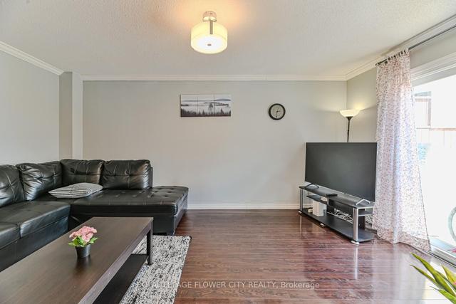 20 Horseshoe Crt, House detached with 3 bedrooms, 2 bathrooms and 3 parking in Brampton ON | Image 27