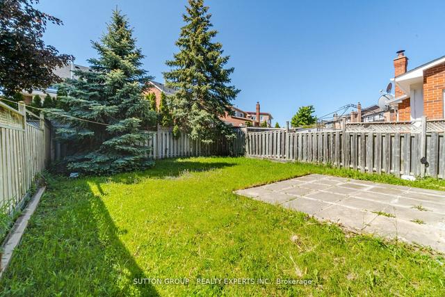 79 Rocky Mountain Cres, House detached with 4 bedrooms, 4 bathrooms and 5 parking in Brampton ON | Image 35