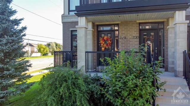 228 Pembina Private, House attached with 2 bedrooms, 2 bathrooms and 1 parking in Ottawa ON | Image 1
