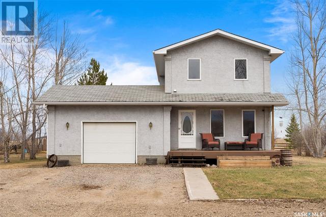 275 Qu'appelle Street, House detached with 4 bedrooms, 2 bathrooms and null parking in Qu'Appelle SK | Image 2