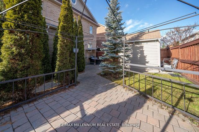 1 Lourakis St, House detached with 3 bedrooms, 3 bathrooms and 4 parking in Richmond Hill ON | Image 32
