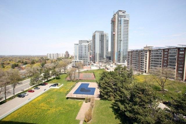 1008 - 10 Parkway Forest Dr, Condo with 1 bedrooms, 1 bathrooms and 1 parking in Toronto ON | Image 7