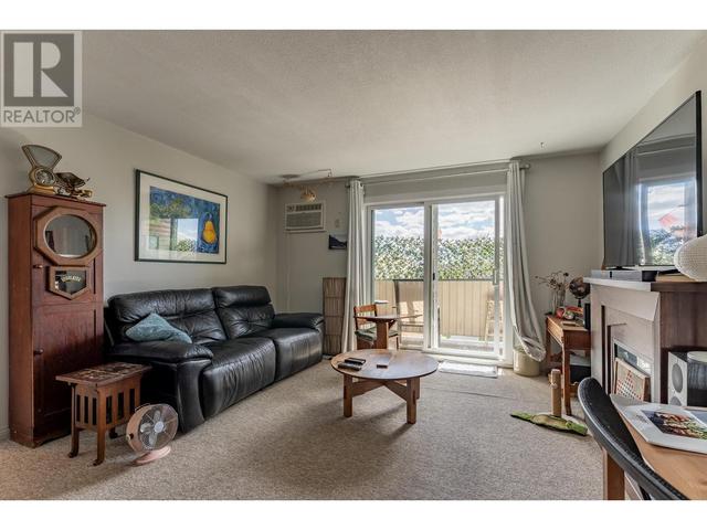 214 - 1640 Ufton Court, Condo with 1 bedrooms, 1 bathrooms and null parking in Kelowna BC | Image 5