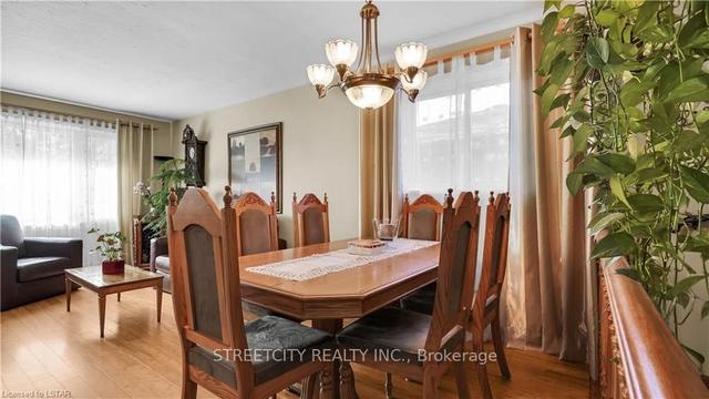 1911 Crystal Cres, House detached with 3 bedrooms, 2 bathrooms and 7 parking in London ON | Image 5