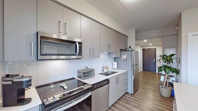 1214 - 15 Queen St S, Condo with 2 bedrooms, 1 bathrooms and 1 parking in Hamilton ON | Image 4