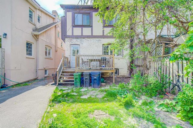 59 Standish Ave, House detached with 4 bedrooms, 1 bathrooms and 1 parking in Toronto ON | Image 21
