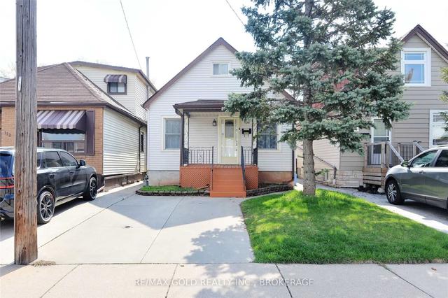 108 Houghton Ave N, House detached with 4 bedrooms, 2 bathrooms and 1 parking in Hamilton ON | Image 1
