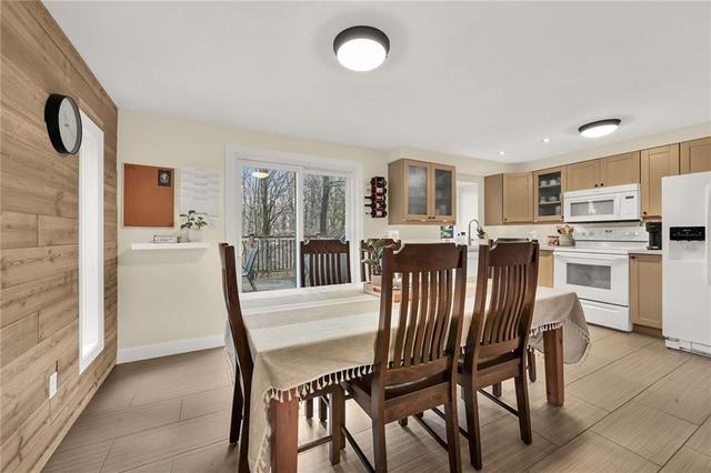 90 Watsons Lane, House detached with 4 bedrooms, 2 bathrooms and 3 parking in Hamilton ON | Image 4