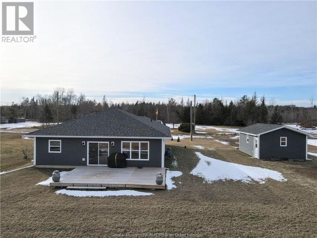 3 Fawcett Ave, House detached with 2 bedrooms, 2 bathrooms and null parking in Petitcodiac NB | Image 3