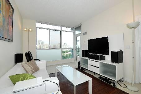 1107 - 225 Webb Dr, Condo with 1 bedrooms, 2 bathrooms and 1 parking in Mississauga ON | Image 6