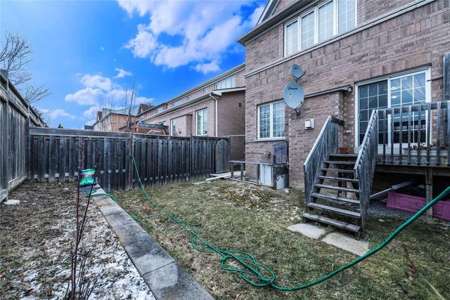 30 Blue Meadow Crt, House semidetached with 3 bedrooms, 4 bathrooms and 2 parking in Markham ON | Image 20