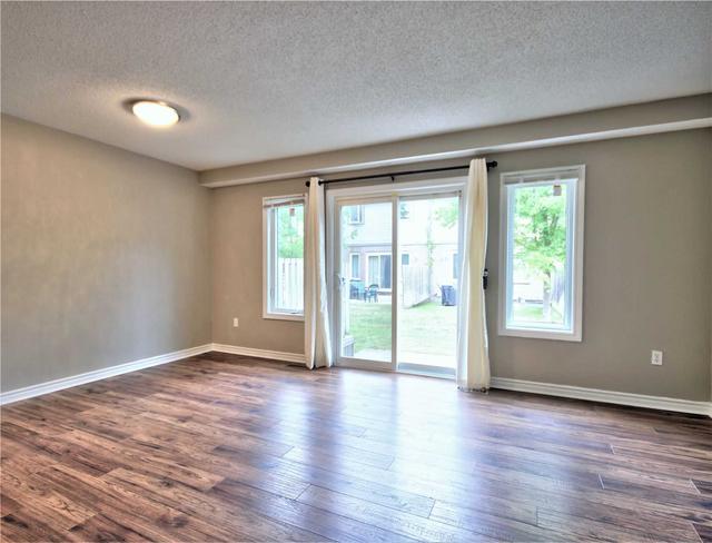 2 - 30 Vaughan St, Townhouse with 3 bedrooms, 3 bathrooms and 2 parking in Guelph ON | Image 7