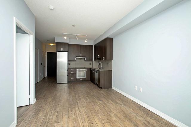4010 - 55 Ann O'reilly Rd, Condo with 1 bedrooms, 2 bathrooms and 1 parking in Toronto ON | Image 2