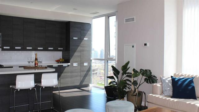 2401 - 55 Eglinton Ave W, Condo with 3 bedrooms, 2 bathrooms and 2 parking in Mississauga ON | Image 34