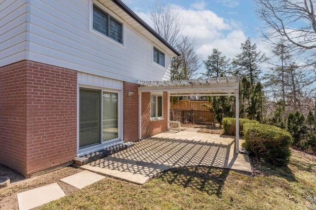 49 Dawson Cres, House detached with 4 bedrooms, 2 bathrooms and 5 parking in Halton Hills ON | Image 15