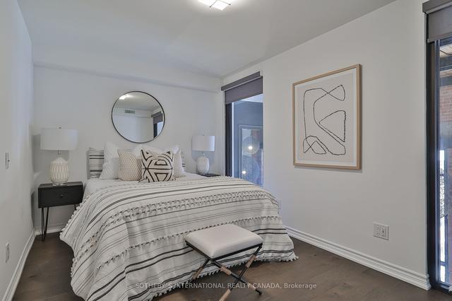 441 - 43 Hanna Ave, Condo with 3 bedrooms, 4 bathrooms and 1 parking in Toronto ON | Image 11