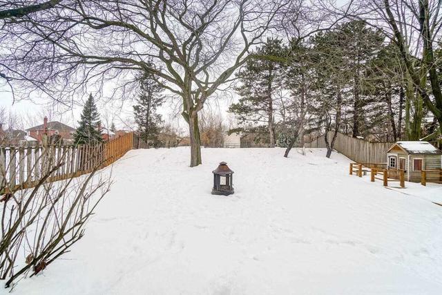 7189 Joliette Cres, House semidetached with 3 bedrooms, 2 bathrooms and 5 parking in Mississauga ON | Image 27