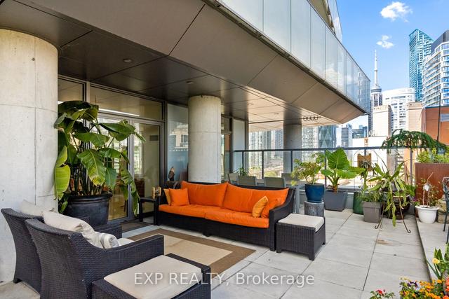 803 - 1 Market St, Condo with 2 bedrooms, 3 bathrooms and 2 parking in Toronto ON | Image 12