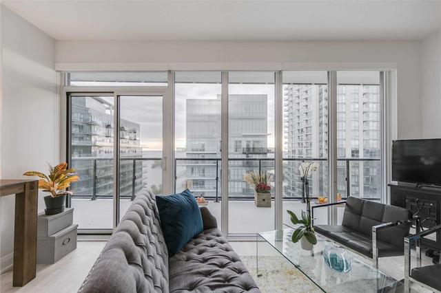 1402 - 56 Annie Craig Dr, Condo with 2 bedrooms, 1 bathrooms and 1 parking in Toronto ON | Image 12
