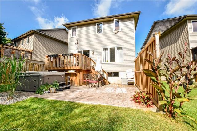 732 Crawford Crescent, House detached with 3 bedrooms, 2 bathrooms and 3 parking in Woodstock ON | Image 3