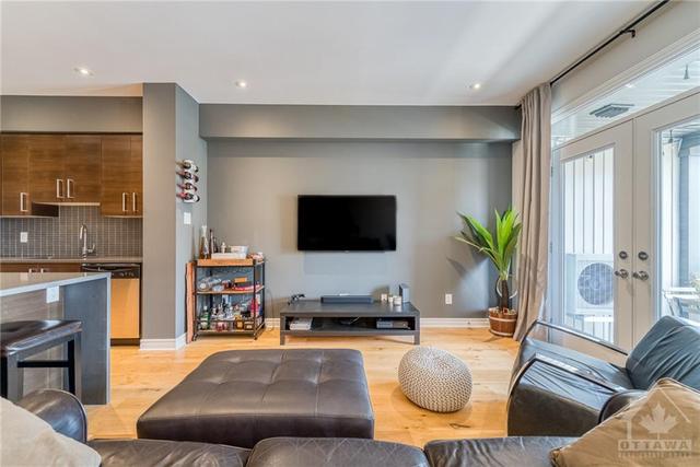 595 Compass Street, Townhouse with 2 bedrooms, 2 bathrooms and 3 parking in Ottawa ON | Image 11