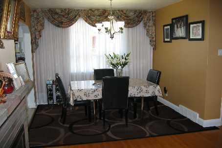 1524 Cawthra Rd, House detached with 2 bedrooms, 2 bathrooms and 10 parking in Mississauga ON | Image 8