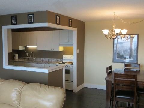 706 - 1025 Richmond Rd, Condo with 2 bedrooms, 2 bathrooms and 1 parking in Ottawa ON | Image 1
