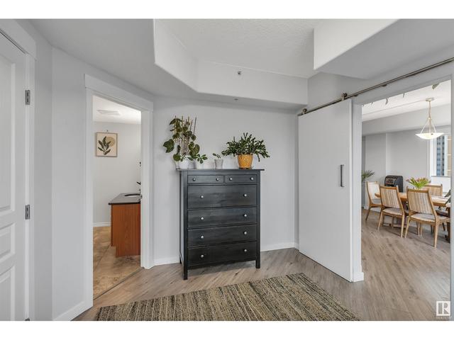 1104 - 9707 106 St Nw, Condo with 2 bedrooms, 3 bathrooms and 2 parking in Edmonton AB | Image 21