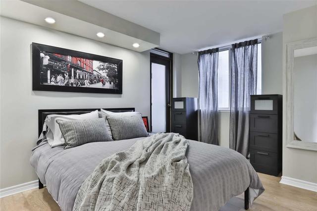 312 - 736 Bay St, Condo with 1 bedrooms, 1 bathrooms and 0 parking in Toronto ON | Image 6