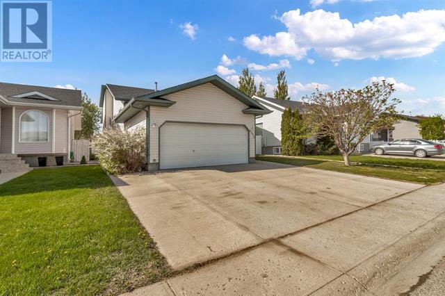 2375 Hatcher Drive Ne, House detached with 4 bedrooms, 3 bathrooms and 4 parking in Medicine Hat AB | Image 31