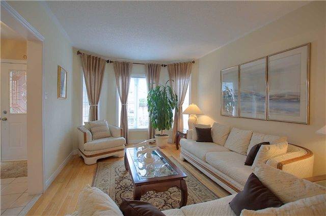 67 Song Bird Dr, House detached with 4 bedrooms, 3 bathrooms and 4 parking in Markham ON | Image 5