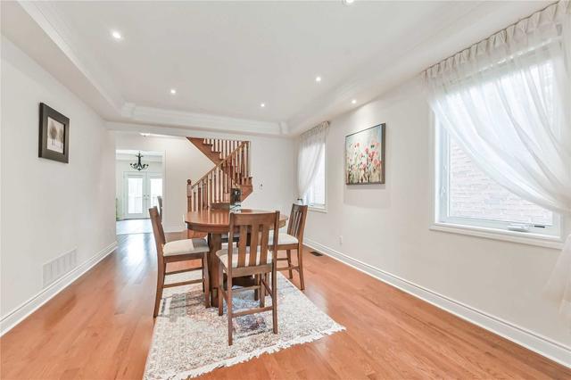 1070 Warby Tr, House detached with 3 bedrooms, 3 bathrooms and 4 parking in Newmarket ON | Image 16