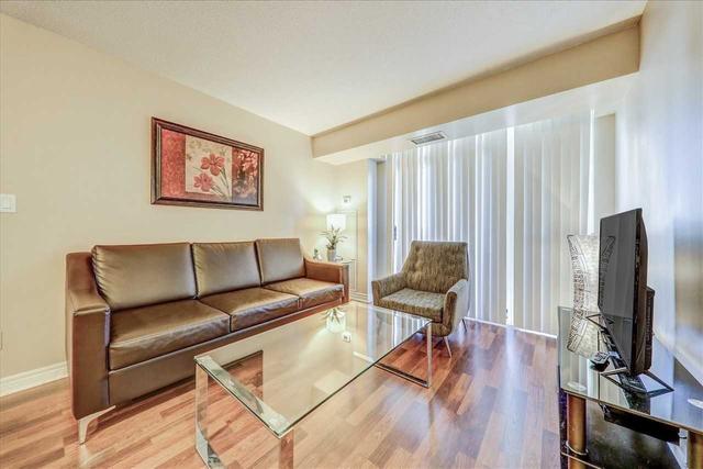803 - 310 Burnhamthorpe Rd, Condo with 2 bedrooms, 2 bathrooms and 1 parking in Mississauga ON | Image 8