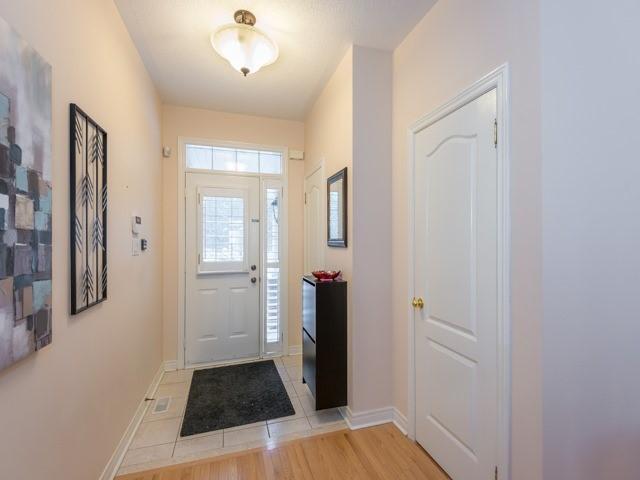 83 - 8 Townwood Dr, House attached with 3 bedrooms, 4 bathrooms and 2 parking in Richmond Hill ON | Image 2