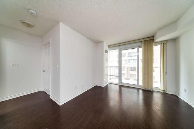 305 - 761 Bay St, Condo with 1 bedrooms, 1 bathrooms and 0 parking in Toronto ON | Image 4