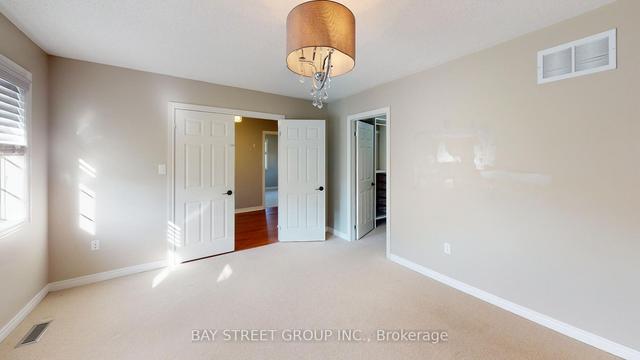 1 Elmbrook Dr, House detached with 4 bedrooms, 3 bathrooms and 4 parking in Barrie ON | Image 3