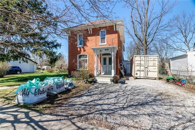 137 Main St E, House detached with 5 bedrooms, 2 bathrooms and 4 parking in Chatham Kent ON | Image 23