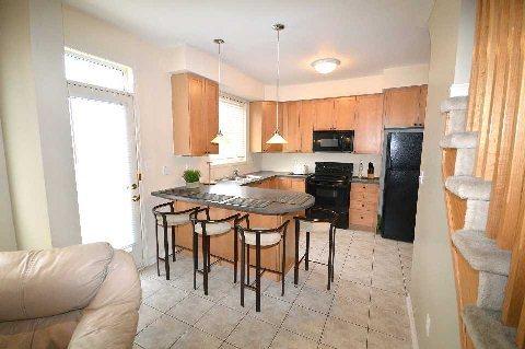 28 Allness Rd, House detached with 3 bedrooms, 3 bathrooms and 2 parking in Brampton ON | Image 6