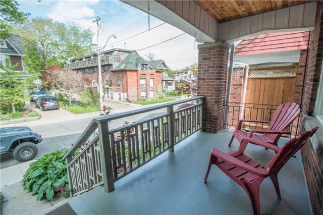 104 Lee Ave, House semidetached with 3 bedrooms, 3 bathrooms and 1 parking in Toronto ON | Image 2