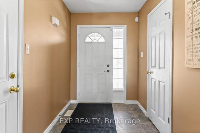 507 Commonwealth Cres, House detached with 3 bedrooms, 3 bathrooms and 3 parking in Kitchener ON | Image 12