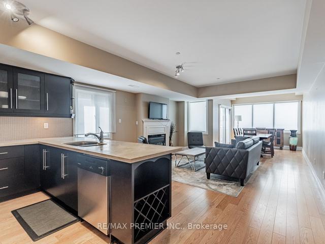 1 - 473 Dupont St, Condo with 2 bedrooms, 3 bathrooms and 1 parking in Toronto ON | Image 1
