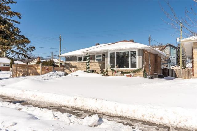 727 Pleasant Park Road, House detached with 4 bedrooms, 2 bathrooms and 4 parking in Ottawa ON | Image 3